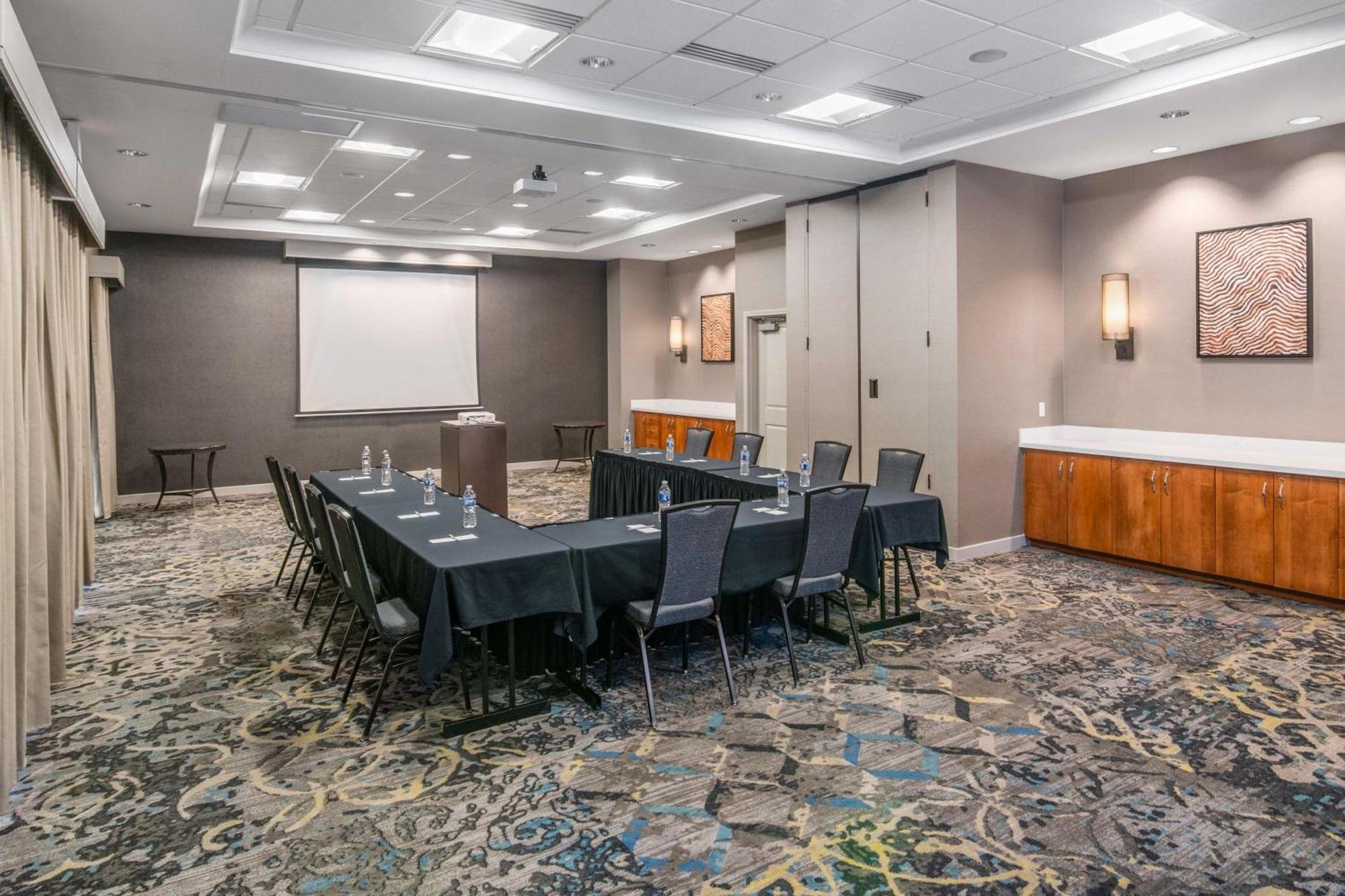 Residence Inn Phoenix Glendale Sports & Entertainment District Екстер'єр фото