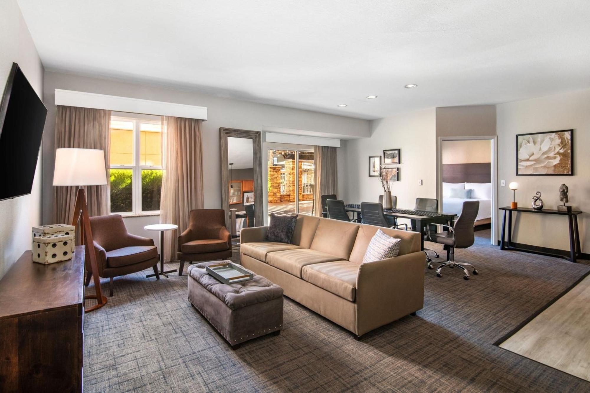Residence Inn Phoenix Glendale Sports & Entertainment District Екстер'єр фото