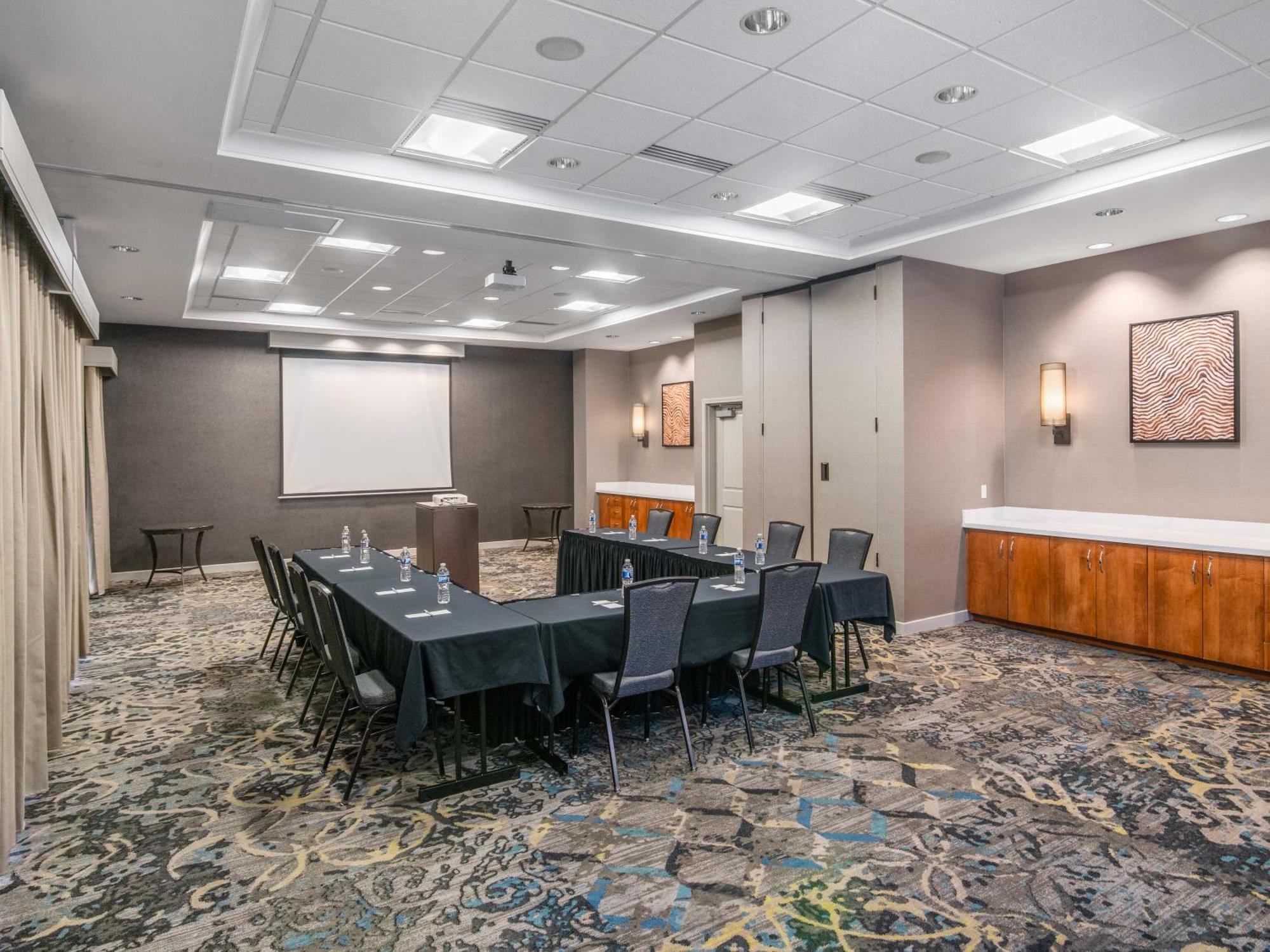 Residence Inn Phoenix Glendale Sports & Entertainment District Екстер'єр фото