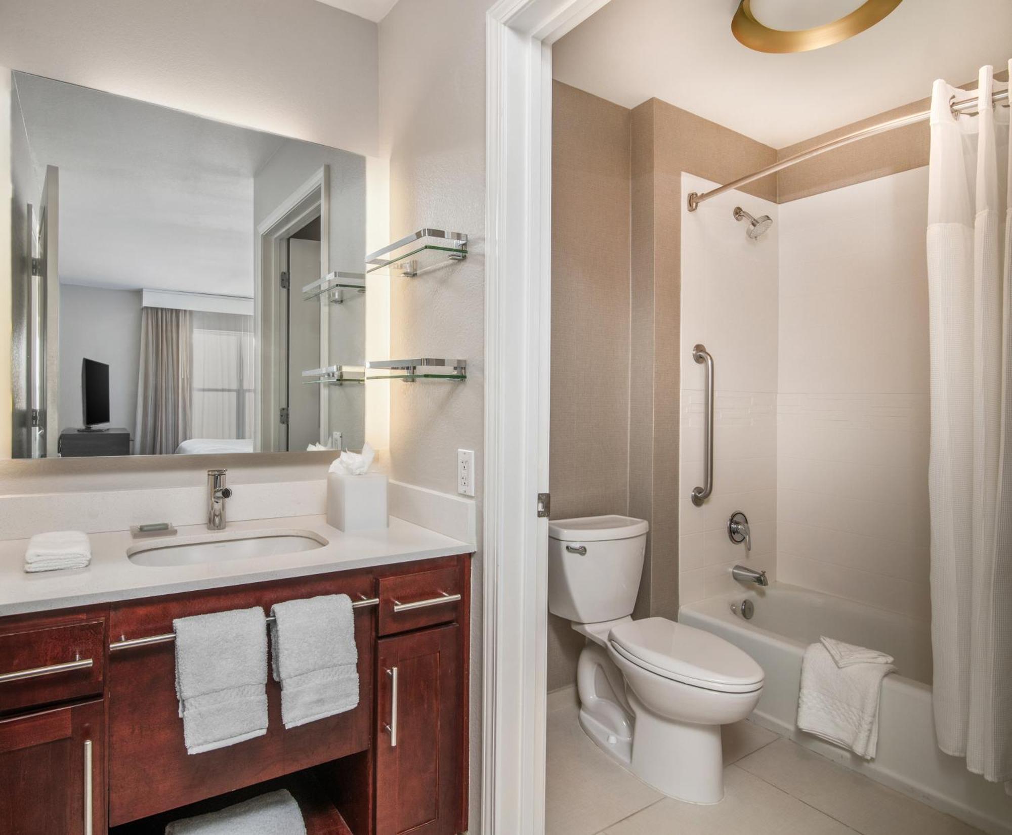 Residence Inn Phoenix Glendale Sports & Entertainment District Екстер'єр фото