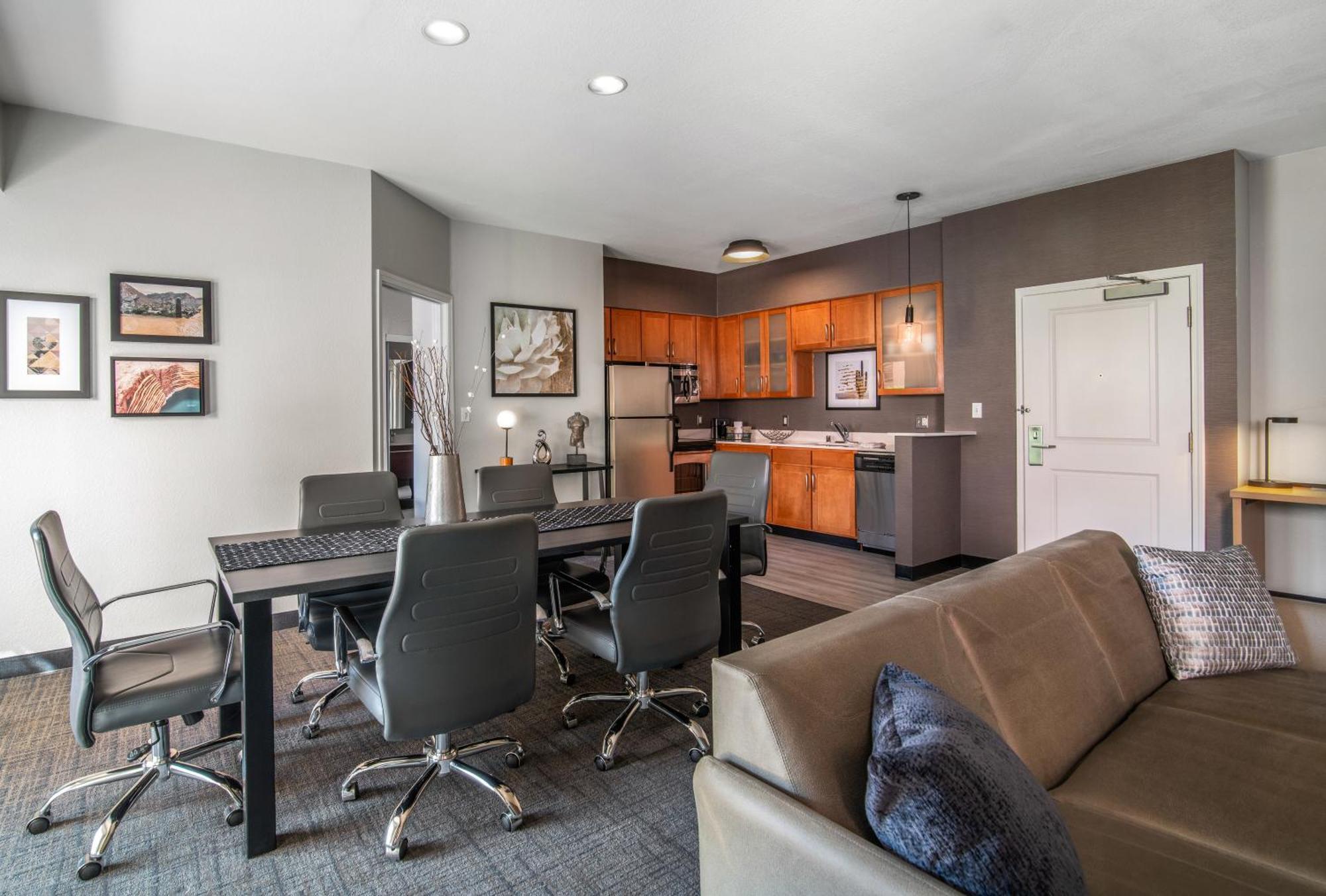 Residence Inn Phoenix Glendale Sports & Entertainment District Екстер'єр фото