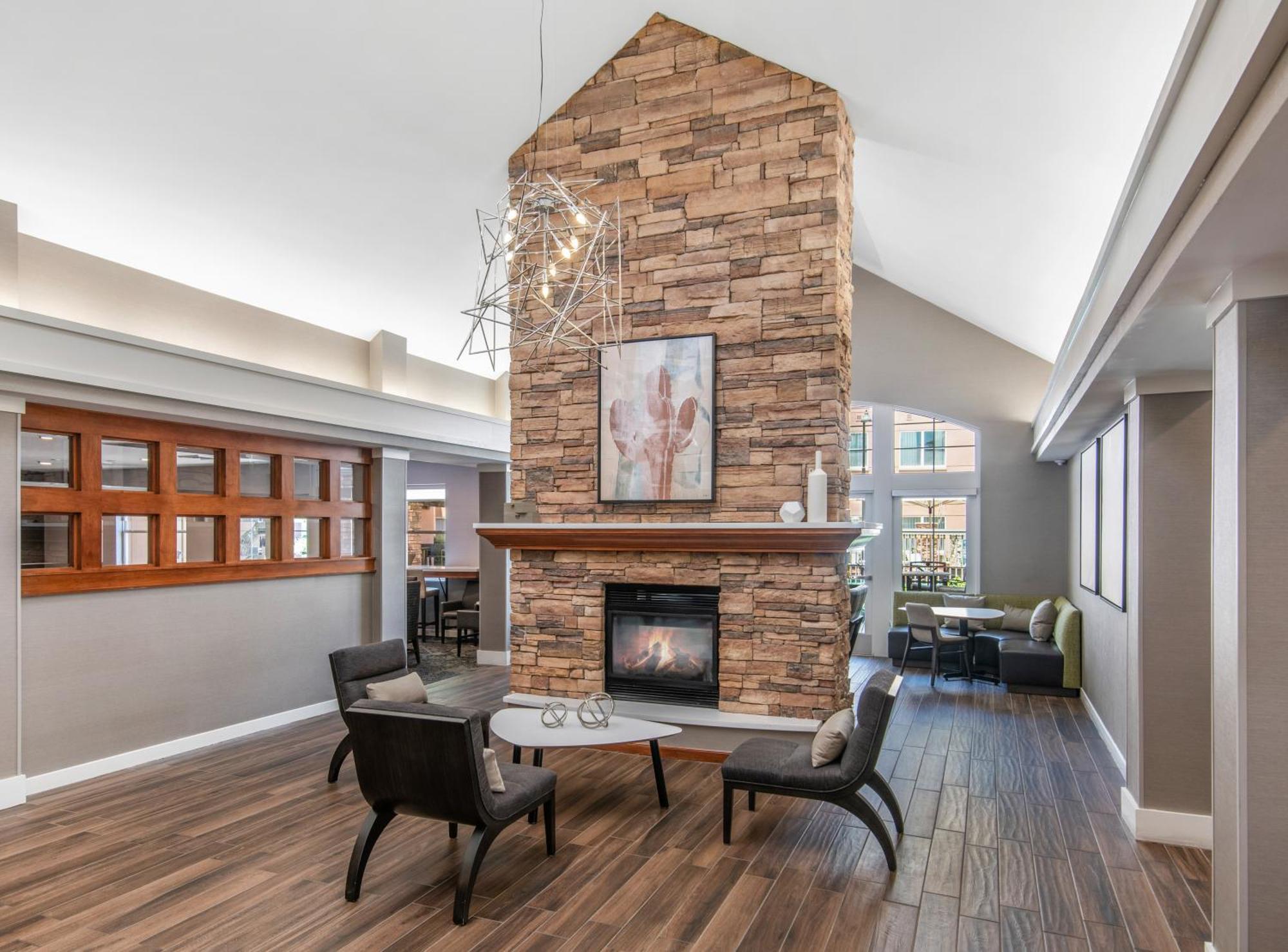 Residence Inn Phoenix Glendale Sports & Entertainment District Екстер'єр фото