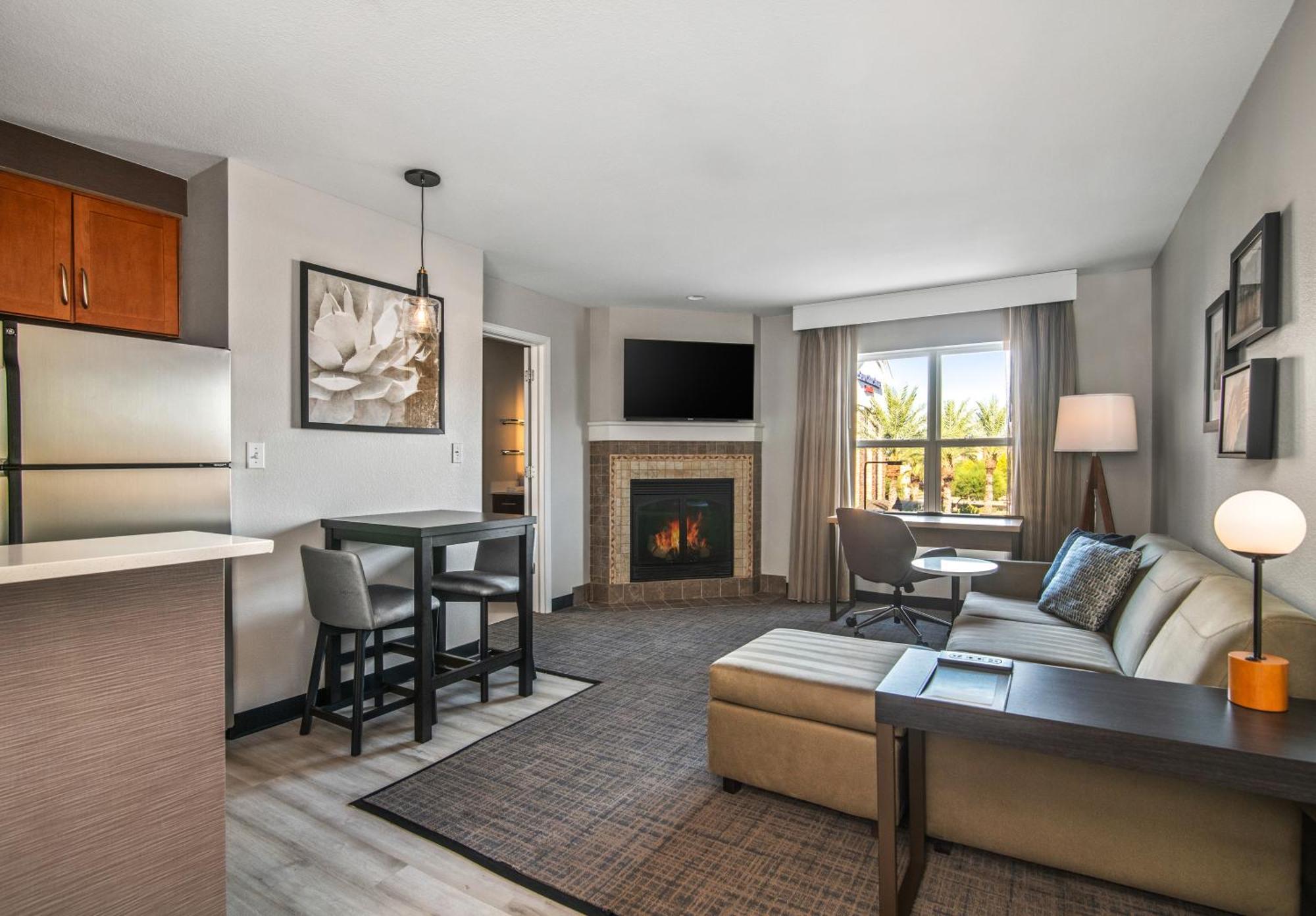 Residence Inn Phoenix Glendale Sports & Entertainment District Екстер'єр фото
