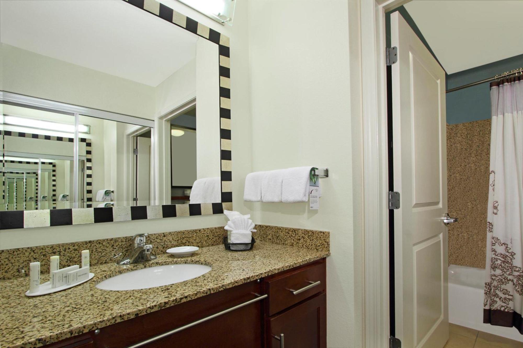 Residence Inn Phoenix Glendale Sports & Entertainment District Екстер'єр фото