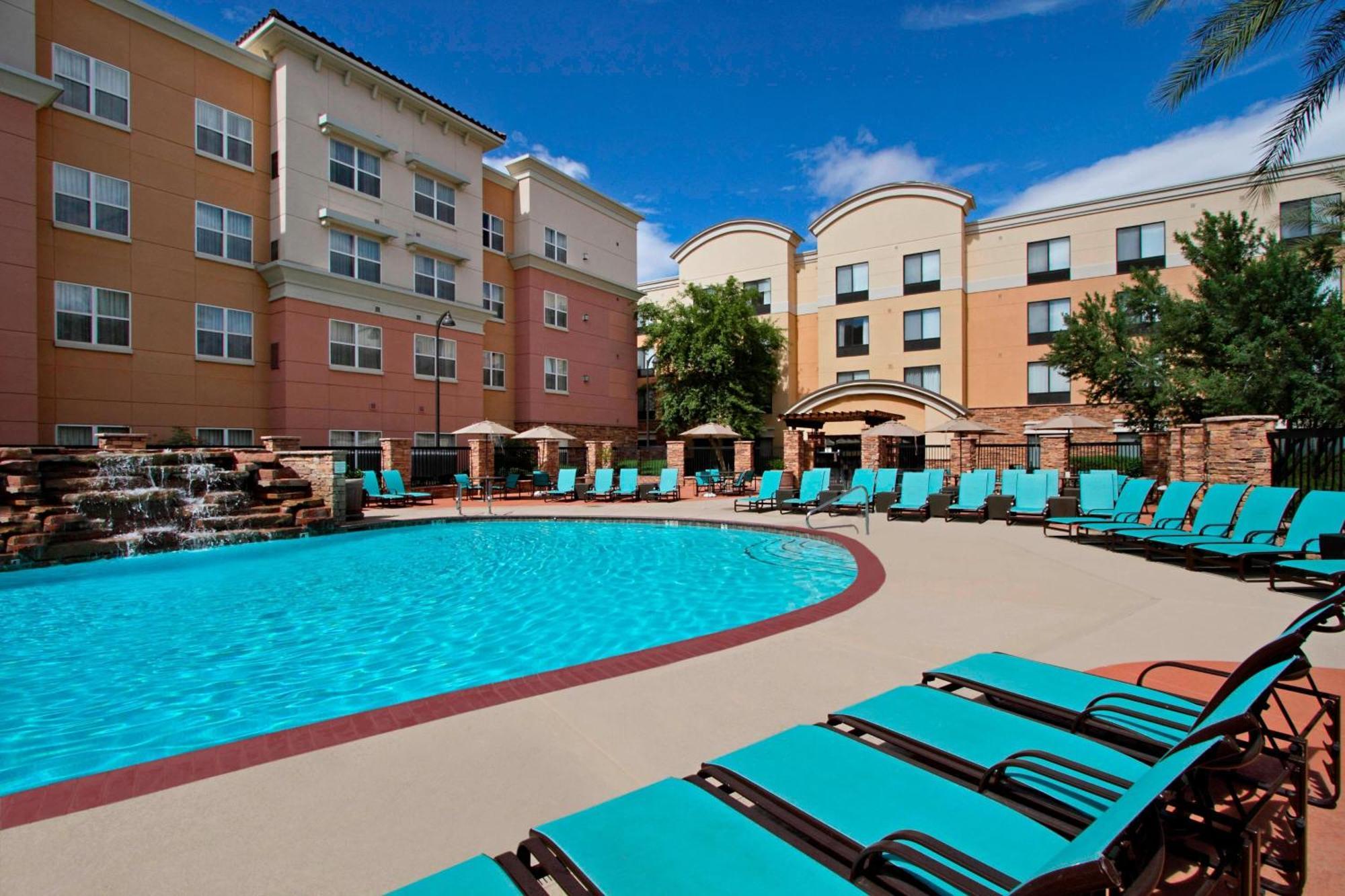 Residence Inn Phoenix Glendale Sports & Entertainment District Екстер'єр фото