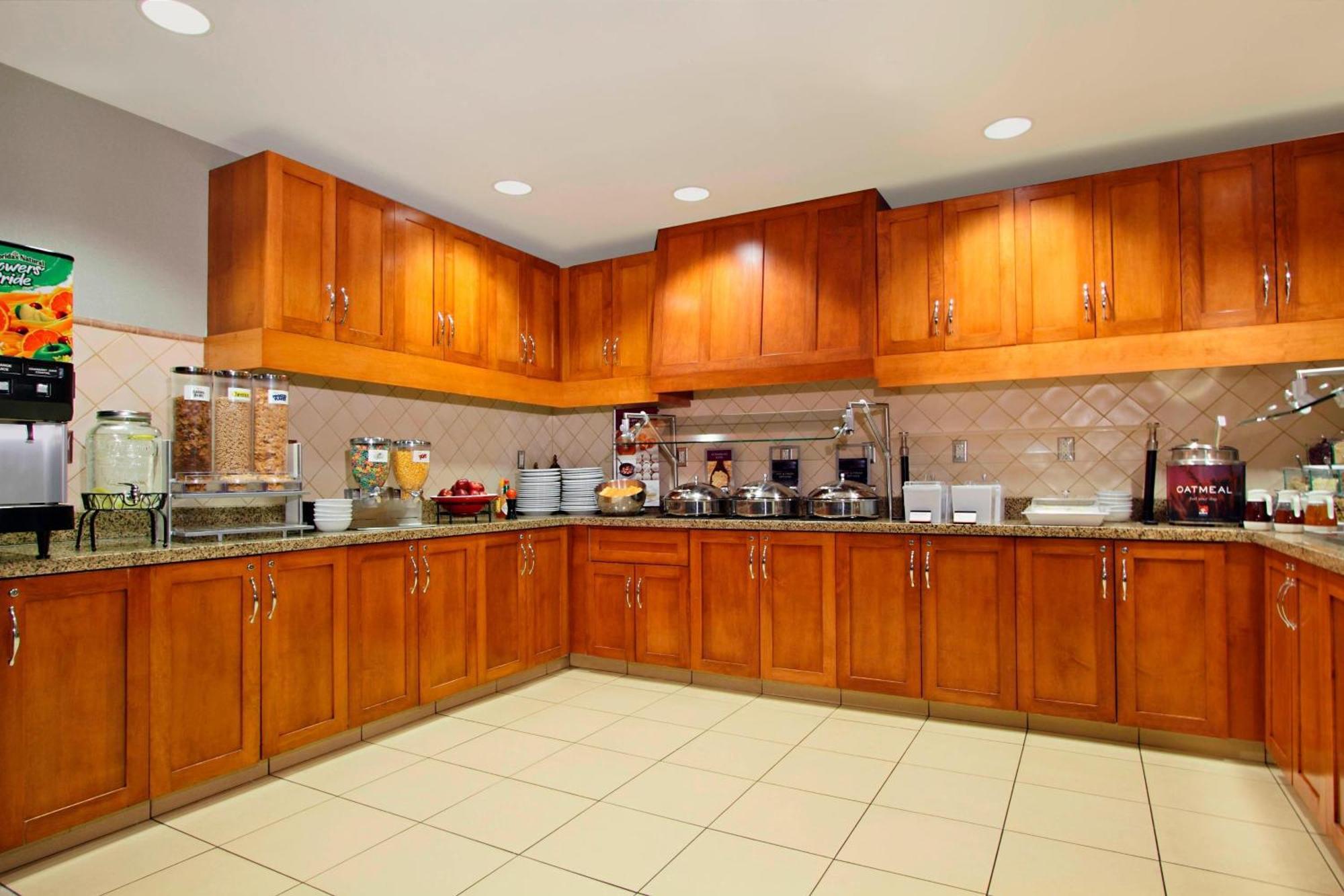 Residence Inn Phoenix Glendale Sports & Entertainment District Екстер'єр фото